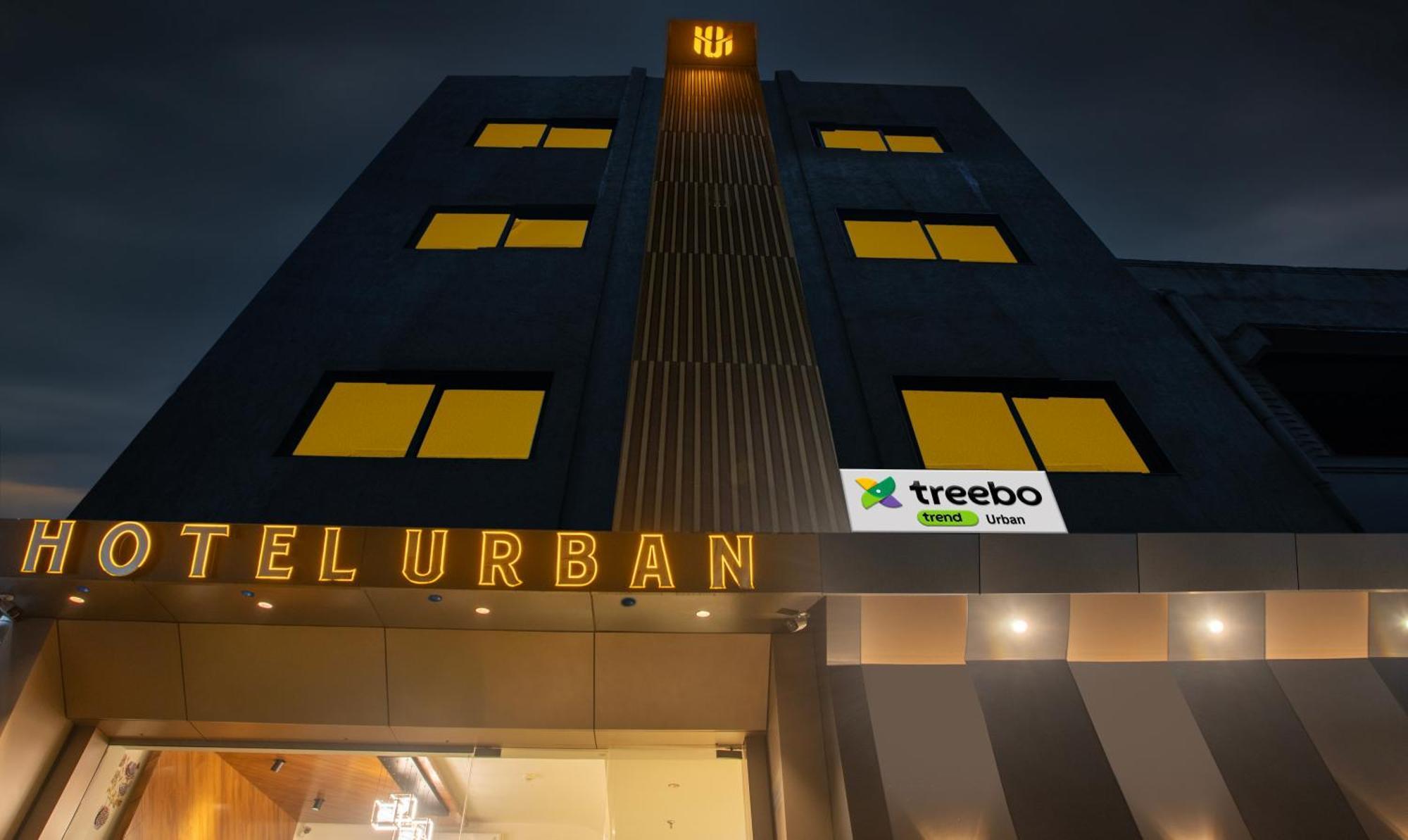 Treebo Urban, 1 Km From Railway Station Hotell Surat Exteriör bild